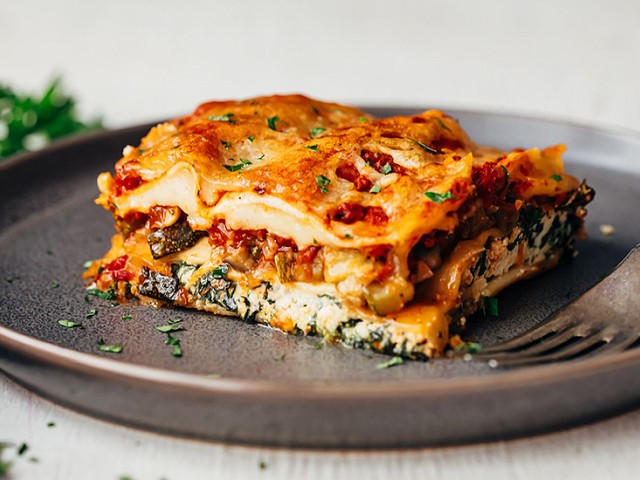 ΛΑΖΑΝΙΑ φούρνου με λαχανικά