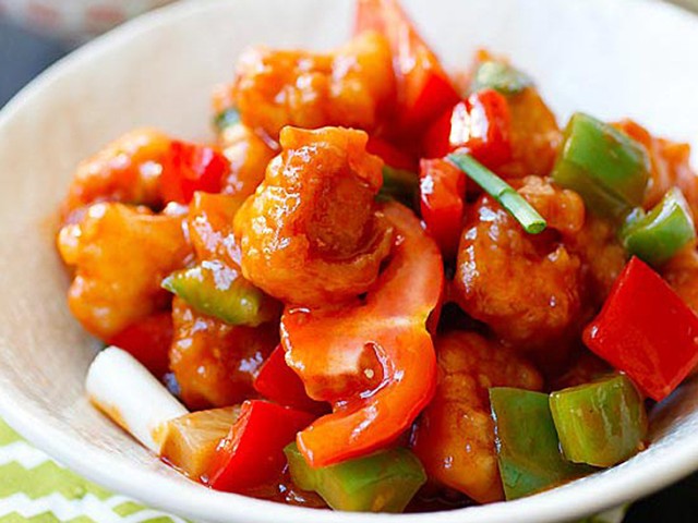 ΚΟΤΟΠΟΥΛΟ γλυκόξινο με πιπεριές