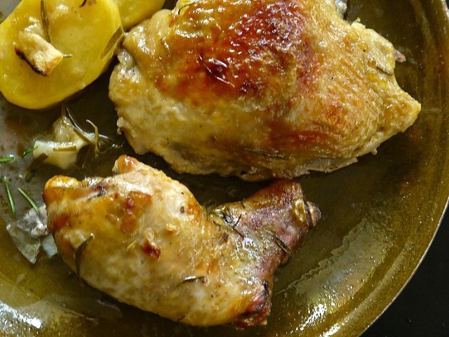 ΚΟΤΟΠΟΥΛΟ με δενδρολίβανο