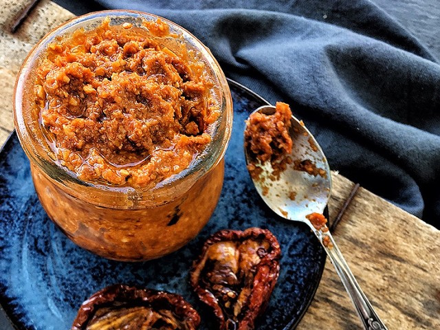 ΠΕΣΤΟ από λιαστές ντομάτες