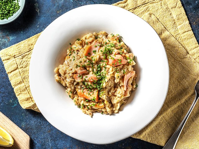 ΠΙΛΑΦΙ με καπνιστό σολομό