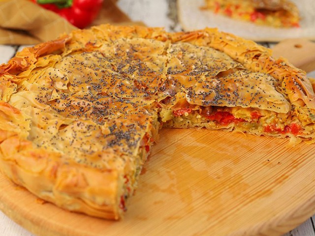ΠΙΠΕΡΟΠΙΤΑ με καπνιστή γαλοπούλα (ομελέτα)