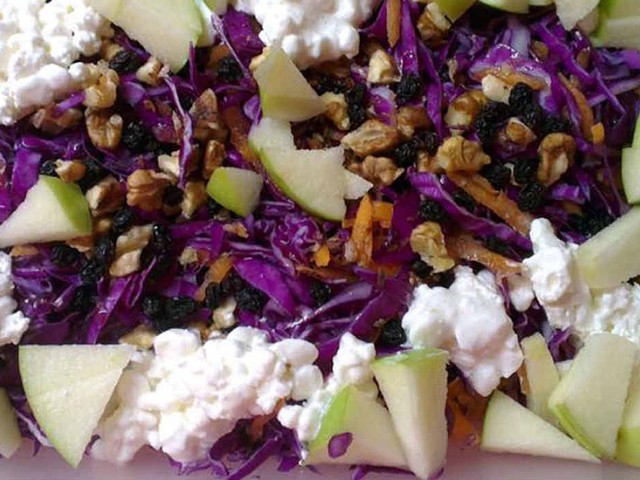 ΓΛΥΚΟΞΙΝΗ σαλάτα Cottage με φρούτα