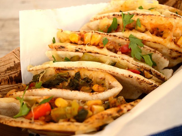 ΑΡΑΒΙΚΗ ΠΙΤΑ με λαχανικά