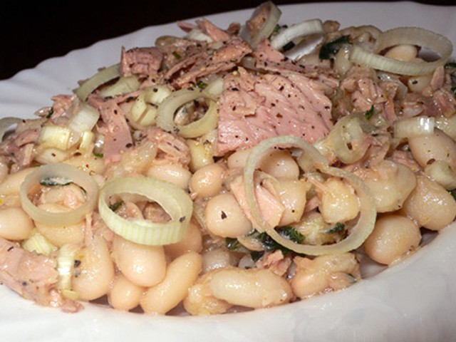 ΦΑΣΟΛΙΑ σούπα με τόνο