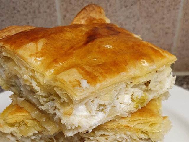 ΠΡΑΣΟΤΥΡΟΠΙΤΑ