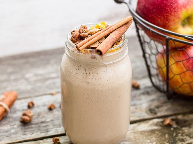 SMOOTHIE με μέλι & κανέλα